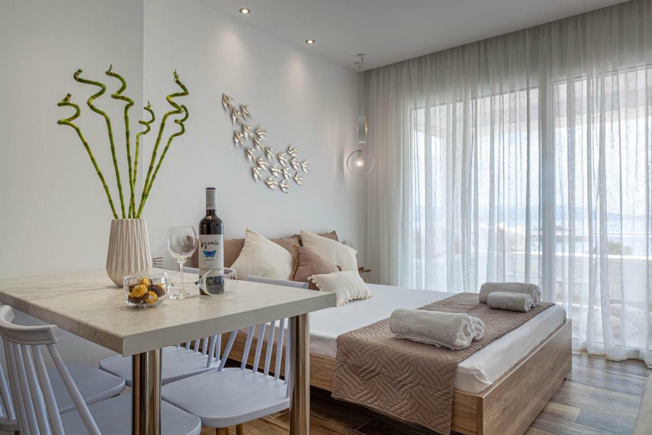 Elena'S Tolo Sea View Apartment Екстериор снимка